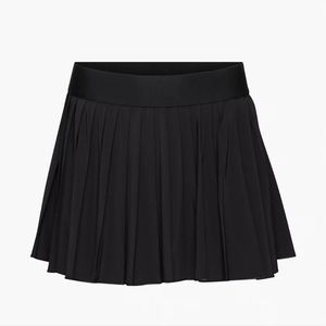 Aritzia Tna Tennis Skirt